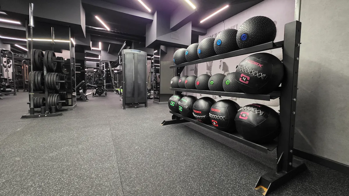 palestra-gymhub-sala-pesi
